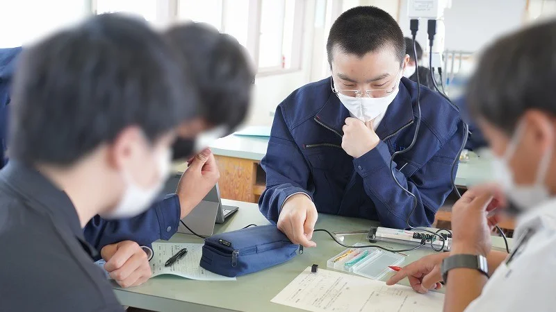 岐阜県立岐阜工業高等学校 電子工学科